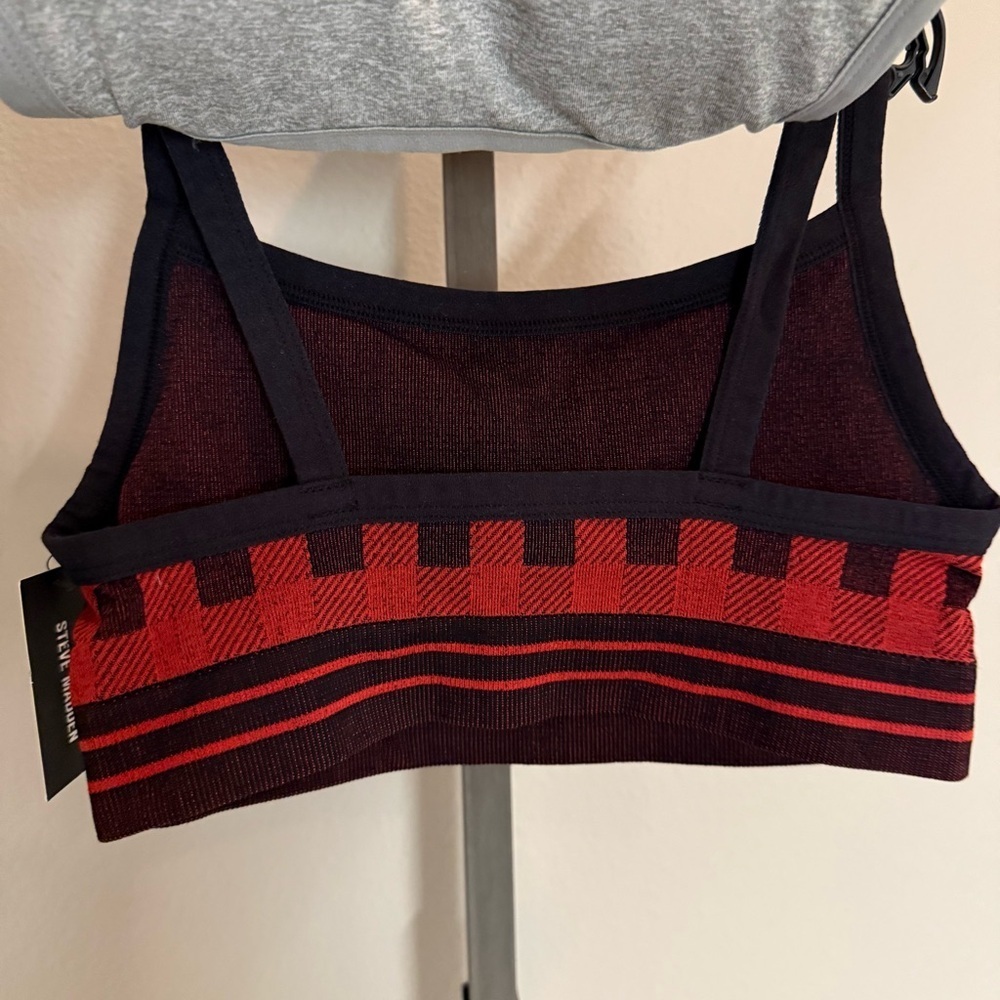 Steve Madden bundle of two Sports bras size small NWT - Picture 3 of 6